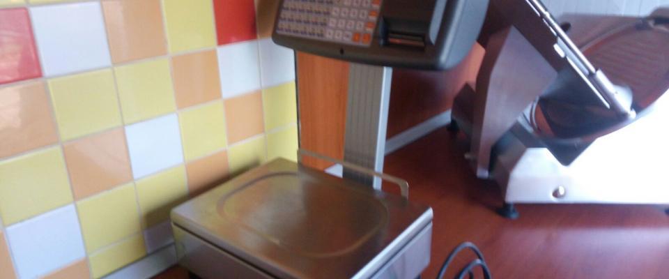 Arredamento-per-salumeria